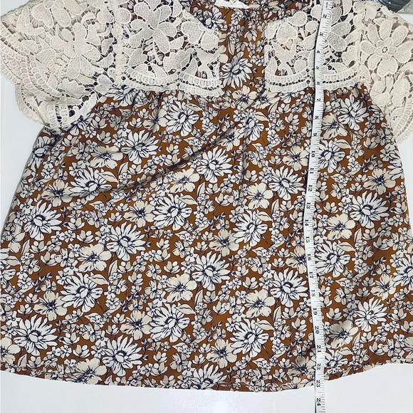 Floral Lace Trim Top - Brown - Picture 4 of 13